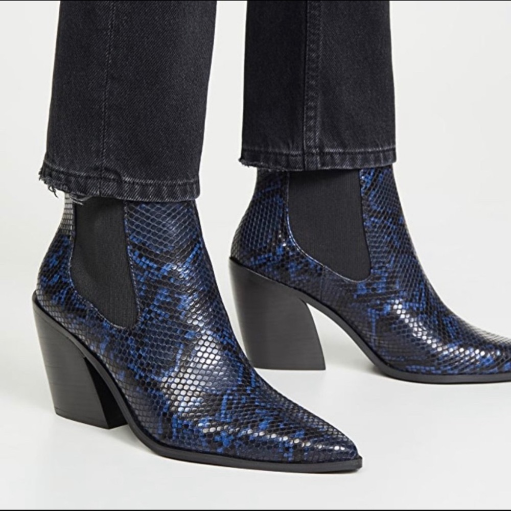 NEW Steve Madden Gail Snake Print Ankle Boots 6.5
